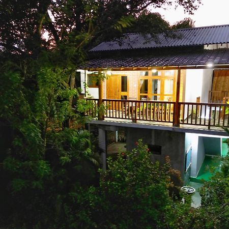 Sigiri Dilu Villa Сигирия Екстериор снимка